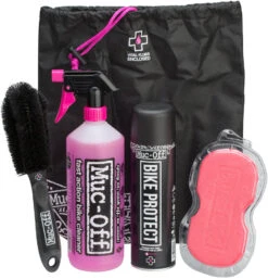 Muc-Off Essentials Kit